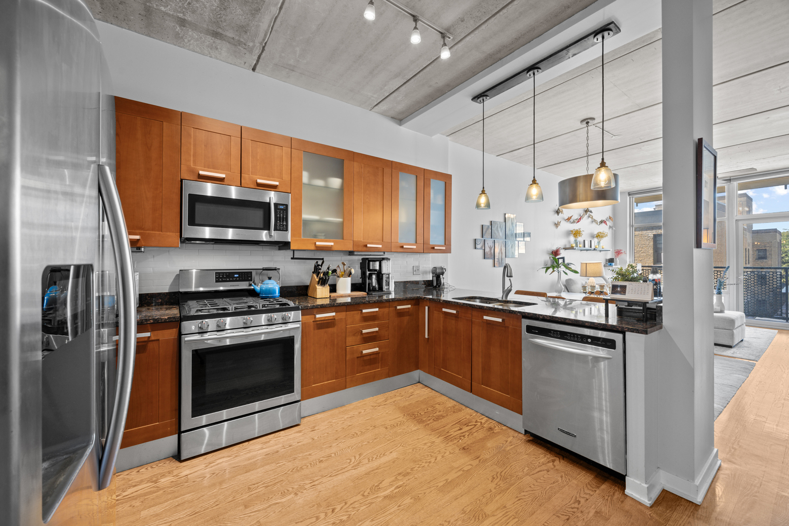 5430 North Sheridan Road, Unit 604 Chicago, IL 60640 - Photo 7 of 29 Gallery Image 7