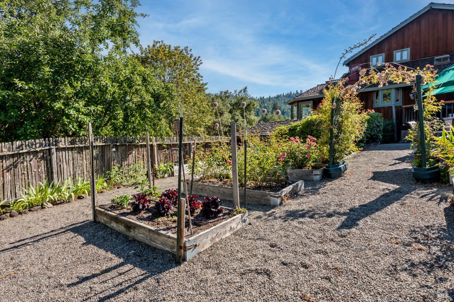 21200 Orr Springs Road Ukiah, CA 95482 - Photo 29 of 50
