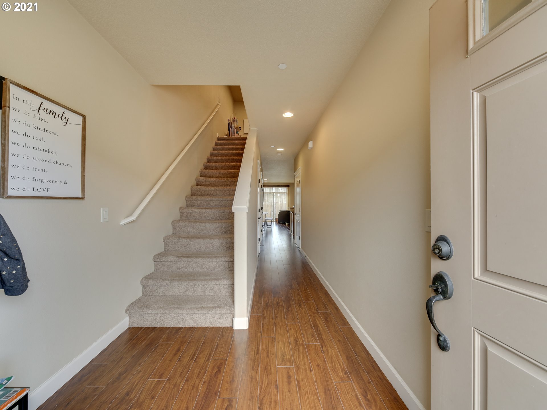 233 North 33rd Court Ridgefield, WA 98642 - Photo 2 of 29
