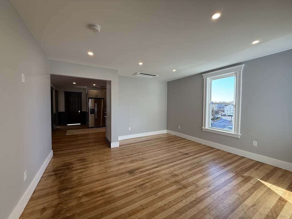 237 Park Avenue, Unit 3 Worcester, MA 01609 - Photo 8 of 20