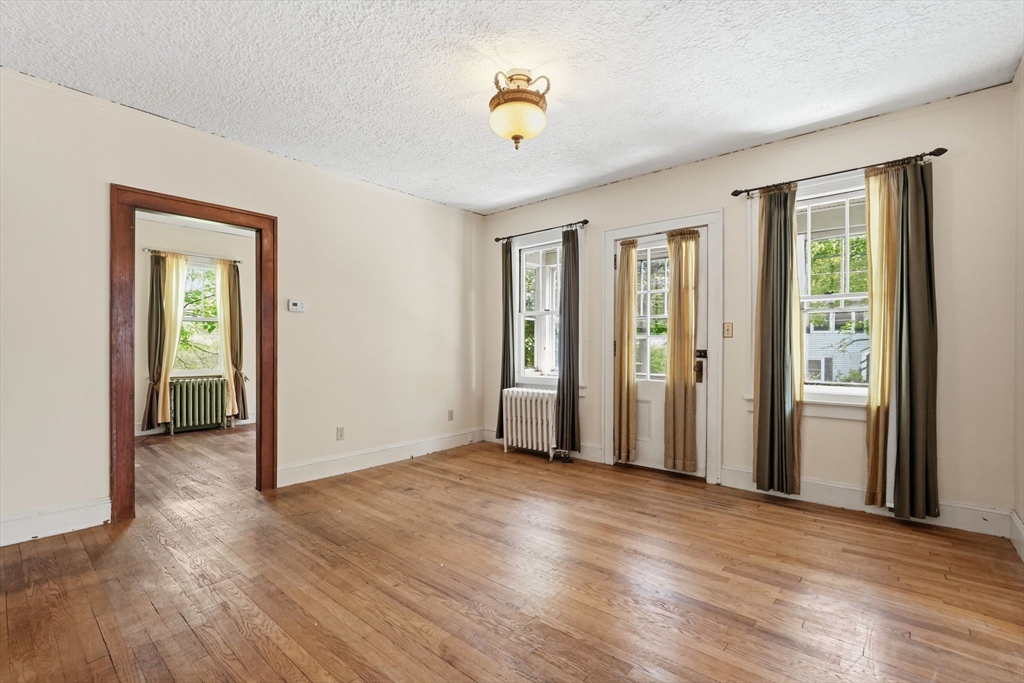 60 Spaulding Street Amherst, MA 01002 - Photo 7 of 42 Gallery Image 7