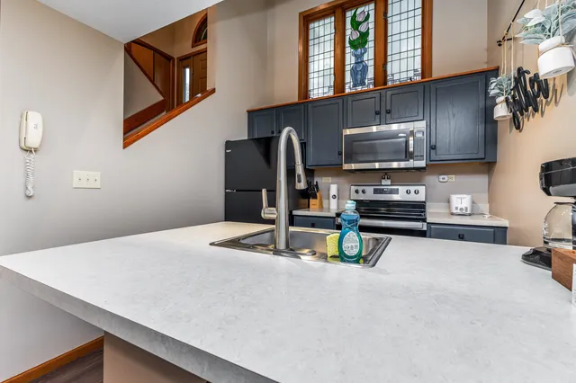 $237,000 | 2 Creekwood Lane, Galena, IL 61036