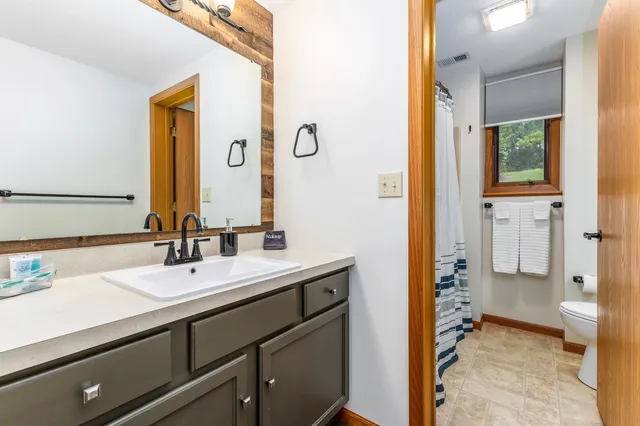 $237,000 | 2 Creekwood Lane, Galena, IL 61036