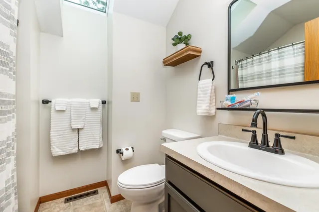 $237,000 | 2 Creekwood Lane, Galena, IL 61036