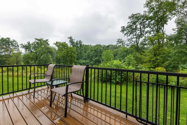 $237,000 | 2 Creekwood Lane, Galena, IL 61036