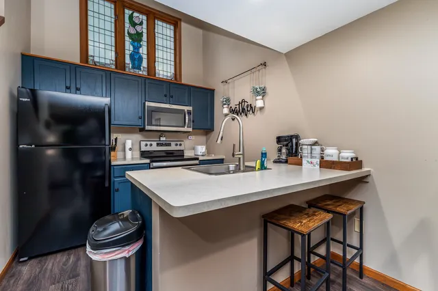 $237,000 | 2 Creekwood Lane, Galena, IL 61036