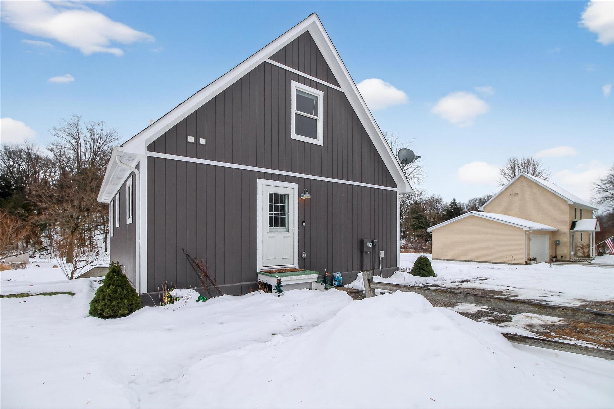 740 North Rolland Road Weidman, MI 48893 - Photo 5 of 19 Gallery Image 5