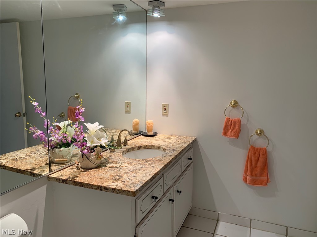 24912 Hazelmere Road Beachwood, OH 44122 - Photo 12 of 25 Gallery Image 12