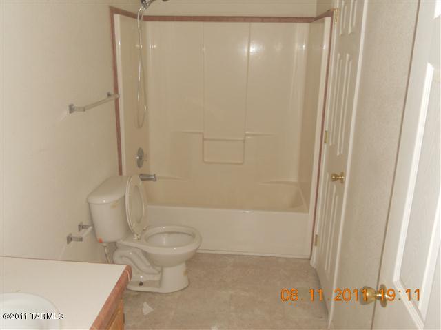 6231 North Van Ark Road Tucson, AZ 85743 - Photo 3 of 10