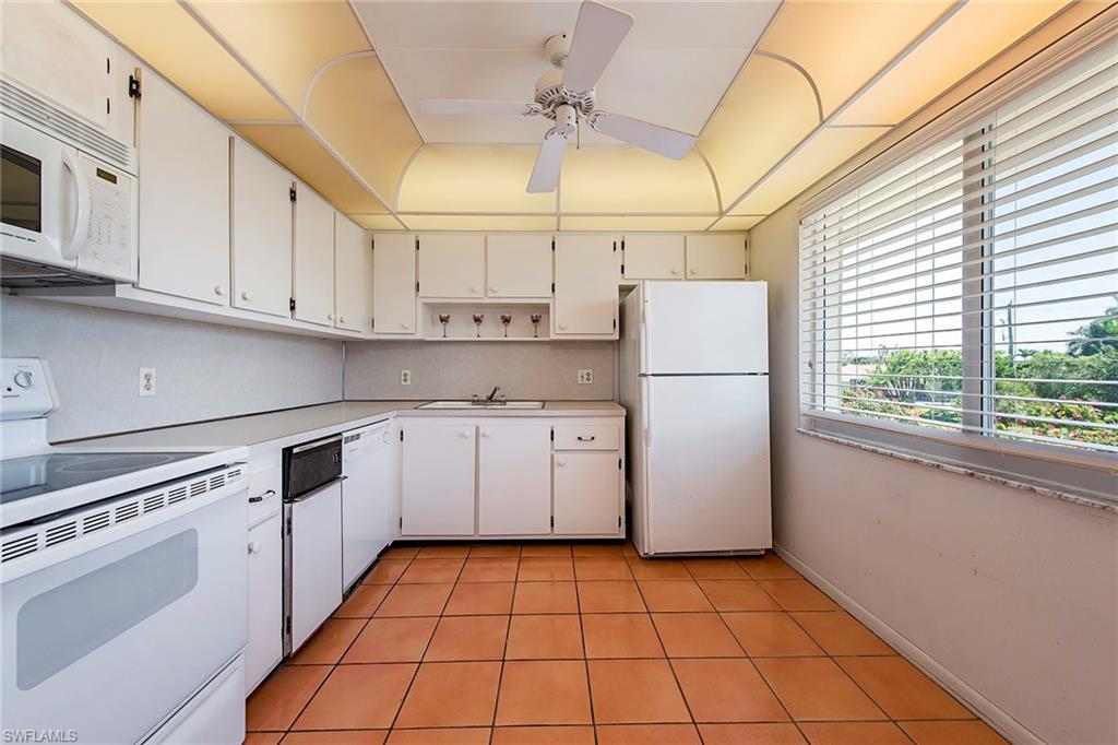 581 Teryl Road, Unit 2274 Naples, FL 34112 - Photo 5 of 12 Gallery Image 5