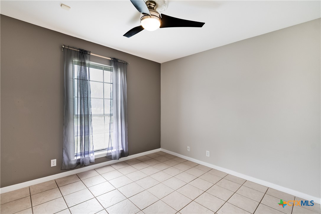 18 Morgan's Point Boulevard Belton, TX 76513 - Photo 25 of 44