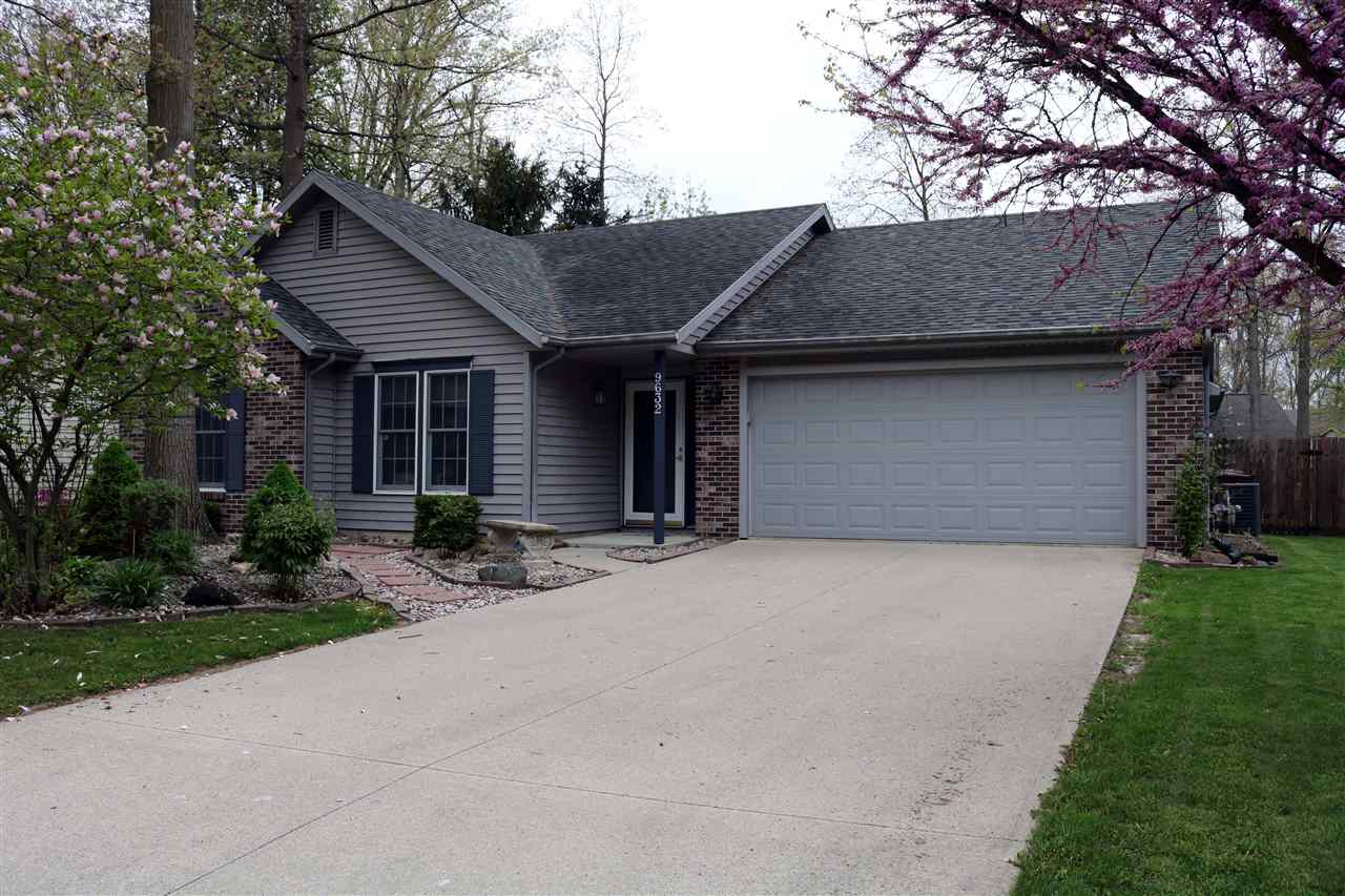9632 Mariners Ridge Drive Fort Wayne, IN 46819 - Photo 2 of 27