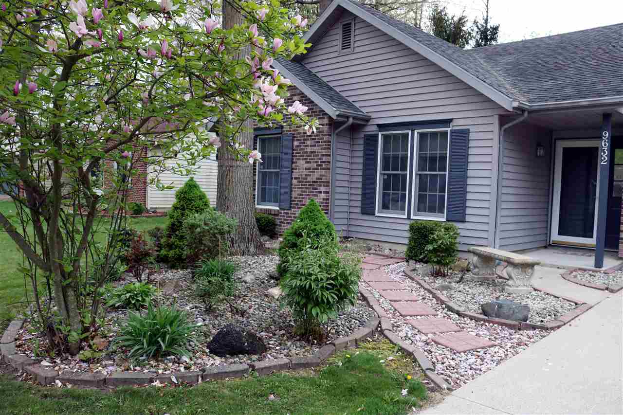 9632 Mariners Ridge Drive Fort Wayne, IN 46819 - Photo 4 of 27
