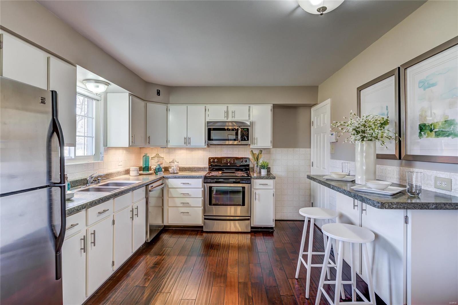 9875 Reavis Road St. Louis, MO 63123 - Photo 23 of 39