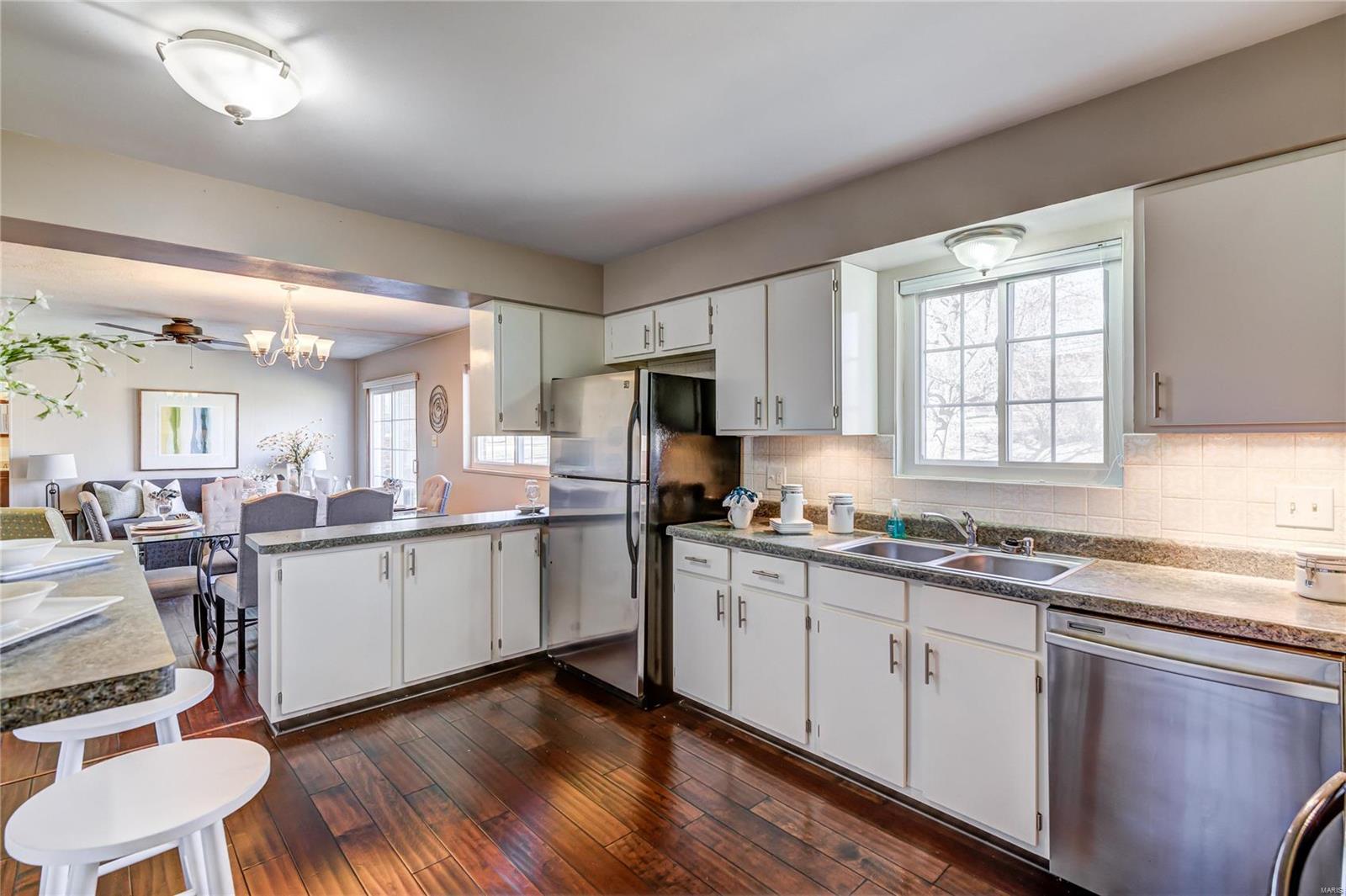 9875 Reavis Road St. Louis, MO 63123 - Photo 25 of 39