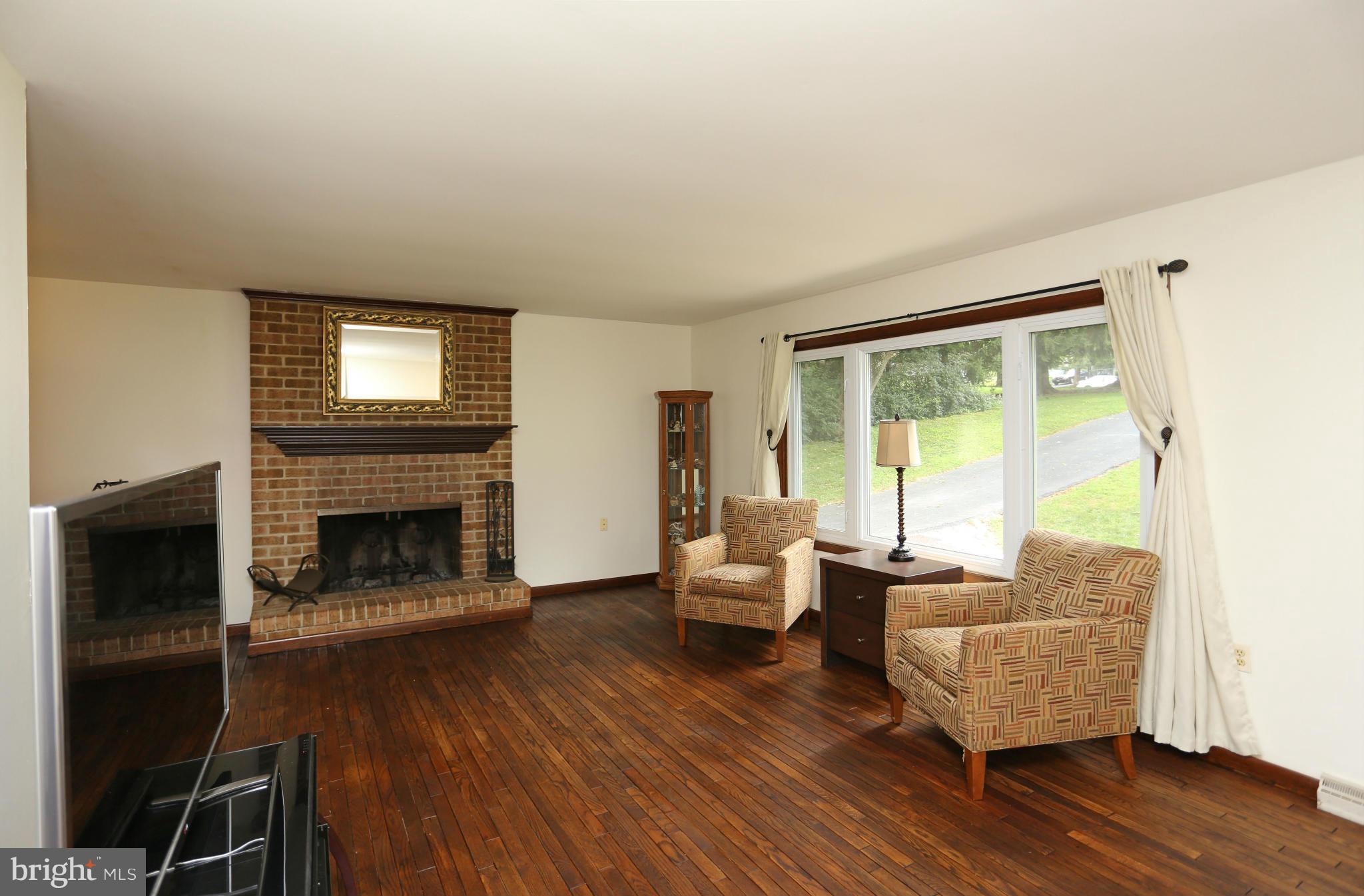 1305 Erica Court Fallston, MD 21047 - Photo 13 of 29 Living Room