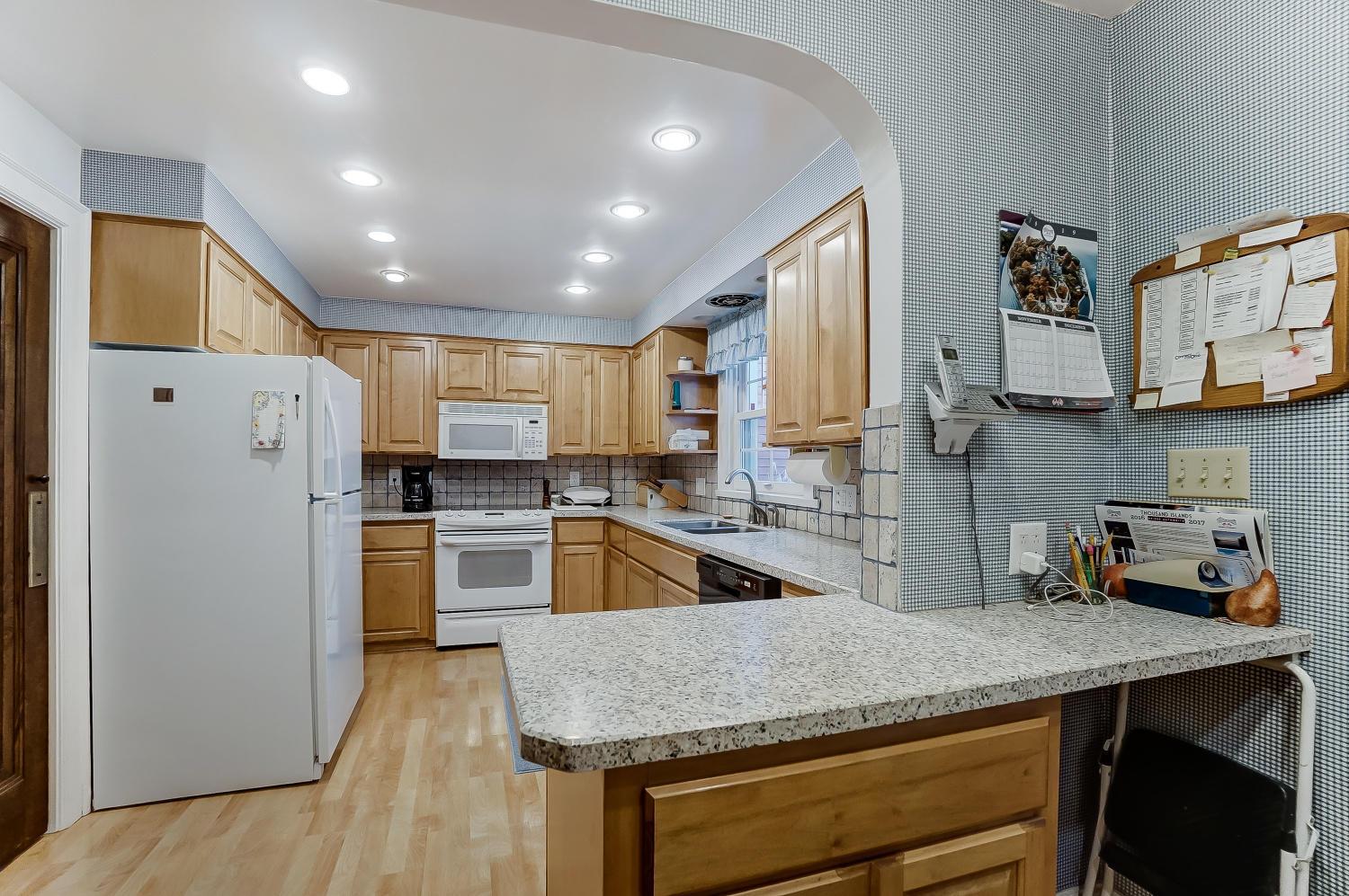 276 North Ardmore Road Columbus, OH 43209 - Photo 15 of 45