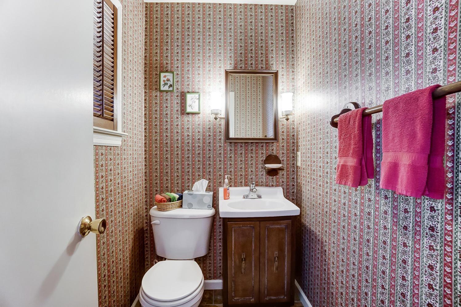276 North Ardmore Road Columbus, OH 43209 - Photo 18 of 45