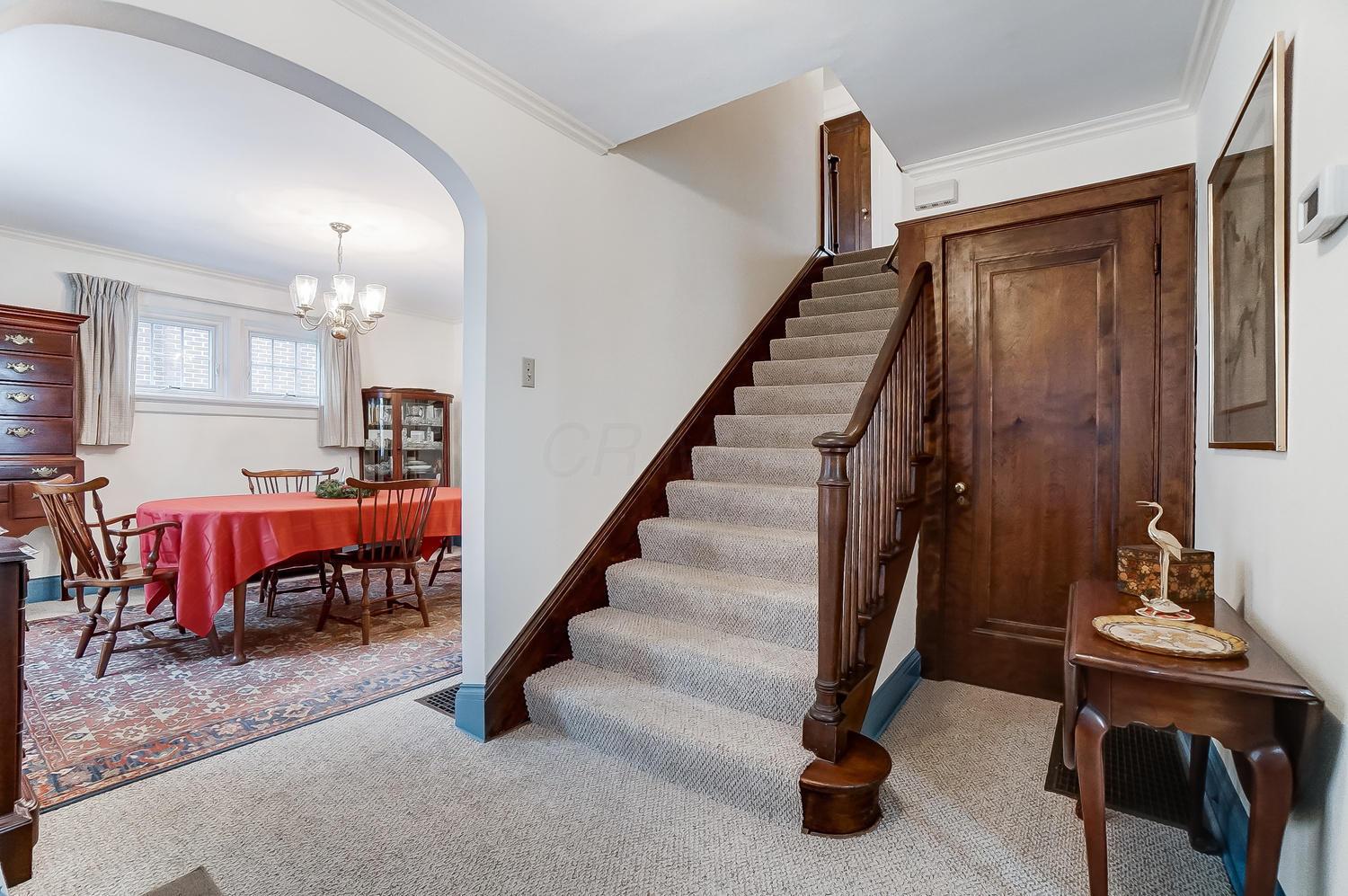 276 North Ardmore Road Columbus, OH 43209 - Photo 7 of 45