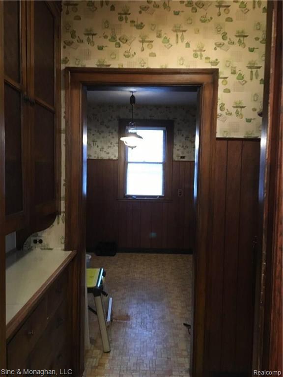 981 Nottingham Road Grosse Pointe Park, MI 48230 - Photo 10 of 25
