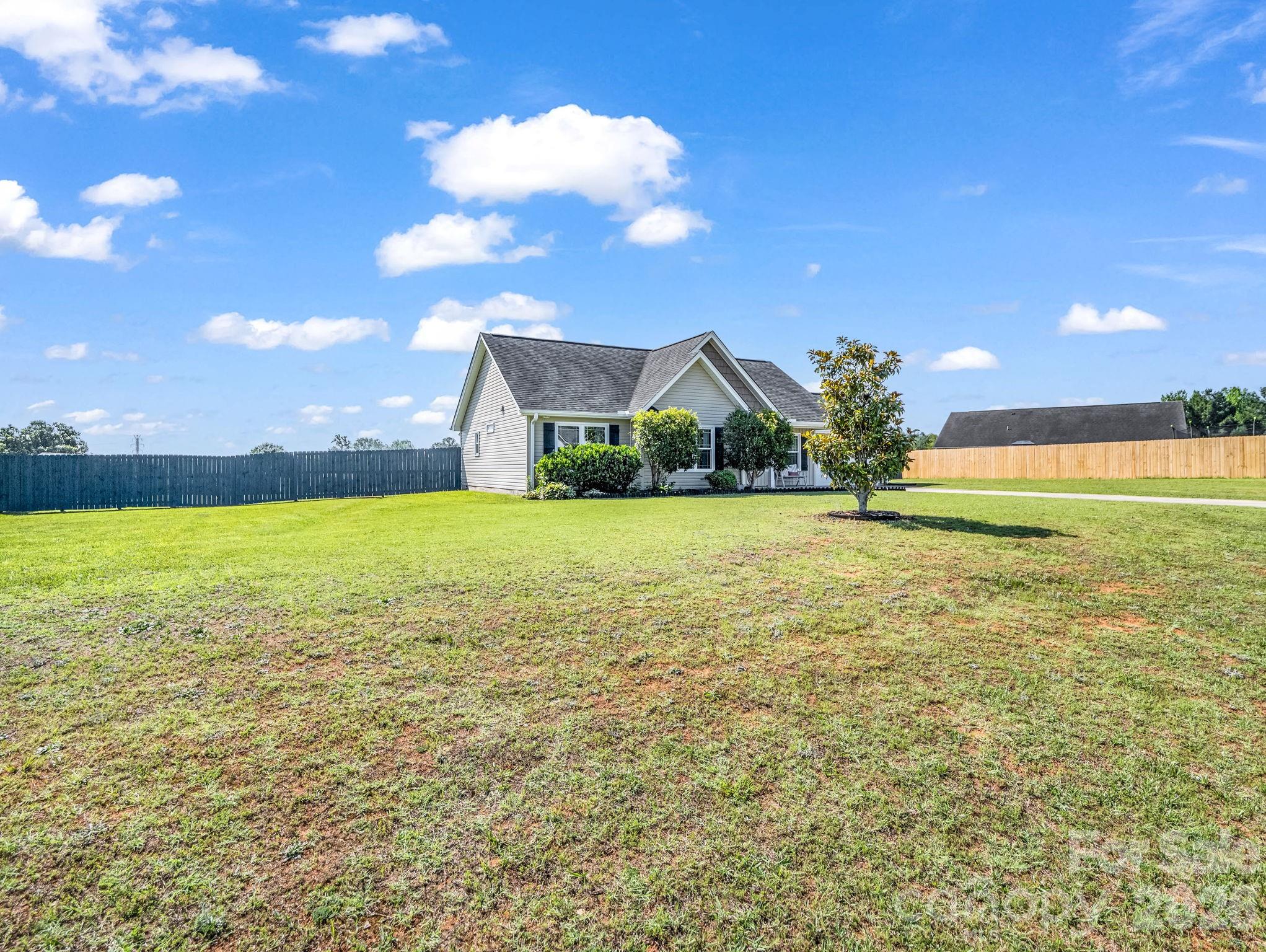 169 Oakbrook Lane Gaffney, SC 29341 - Photo 5 of 43