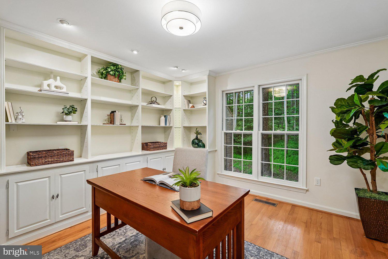 11732 Stuart Mill Road Oakton, VA 22124 - Photo 23 of 79 Office