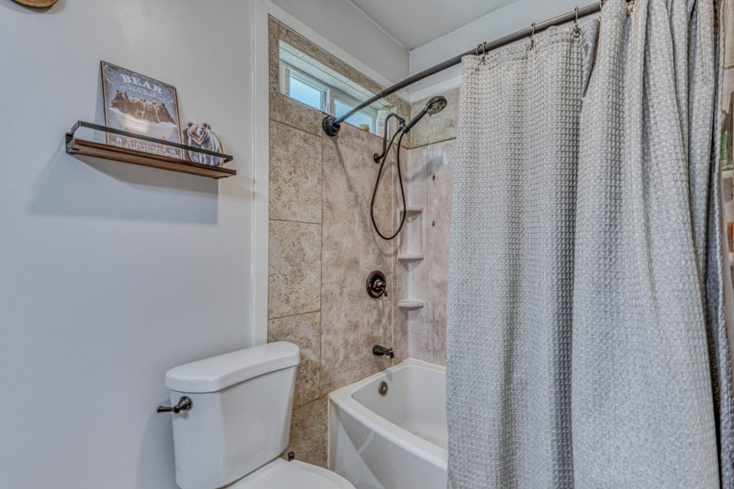 415 Carpenteria Road Aromas, CA 95004 - Photo 10 of 34