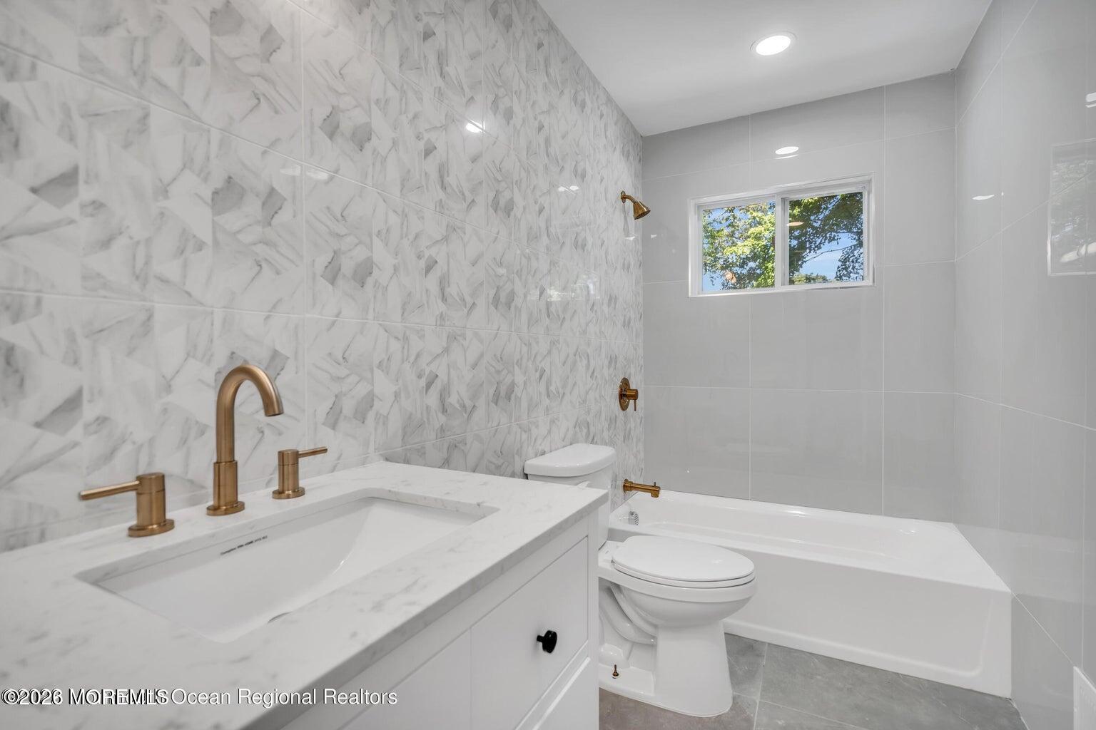 1016 Woodlane Road Jackson, NJ 08527 - Photo 6 of 24 1016 Woodlane 19