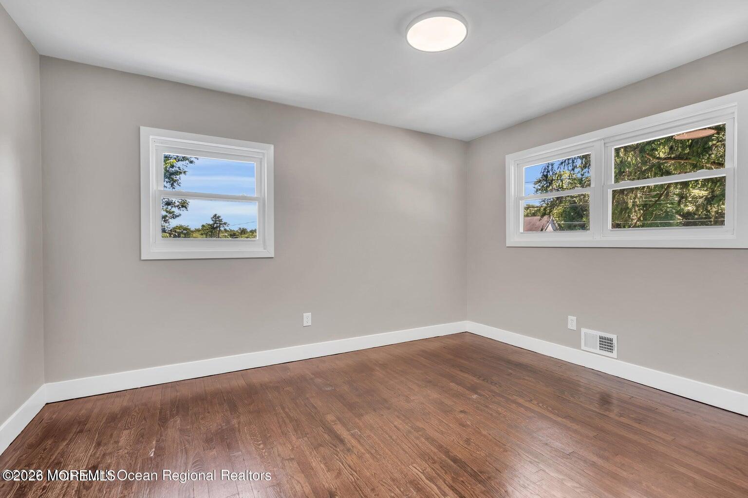 1016 Woodlane Road Jackson, NJ 08527 - Photo 8 of 24 1016 Woodlane 17