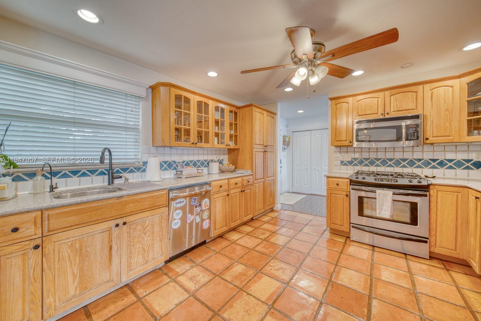 12620 Southwest 114th Avenue Miami, FL 33176 - Photo 12 of 37 a spacious bathroom with a double vanity sink mirror and