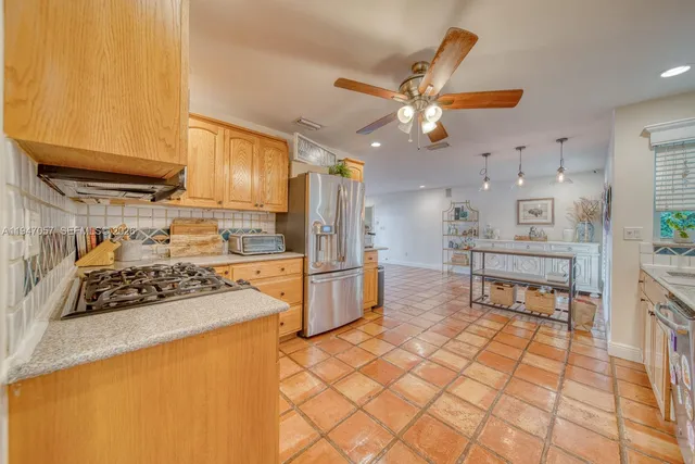 $6,000 | 12620 Southwest 114th Avenue, Miami, FL 33176