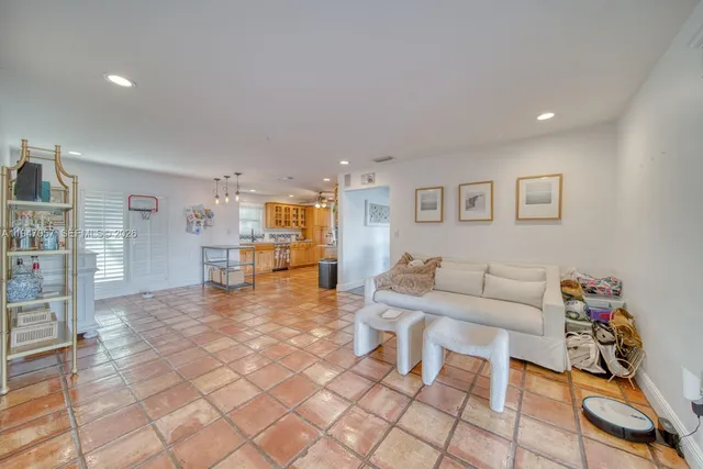 $6,000 | 12620 Southwest 114th Avenue, Miami, FL 33176