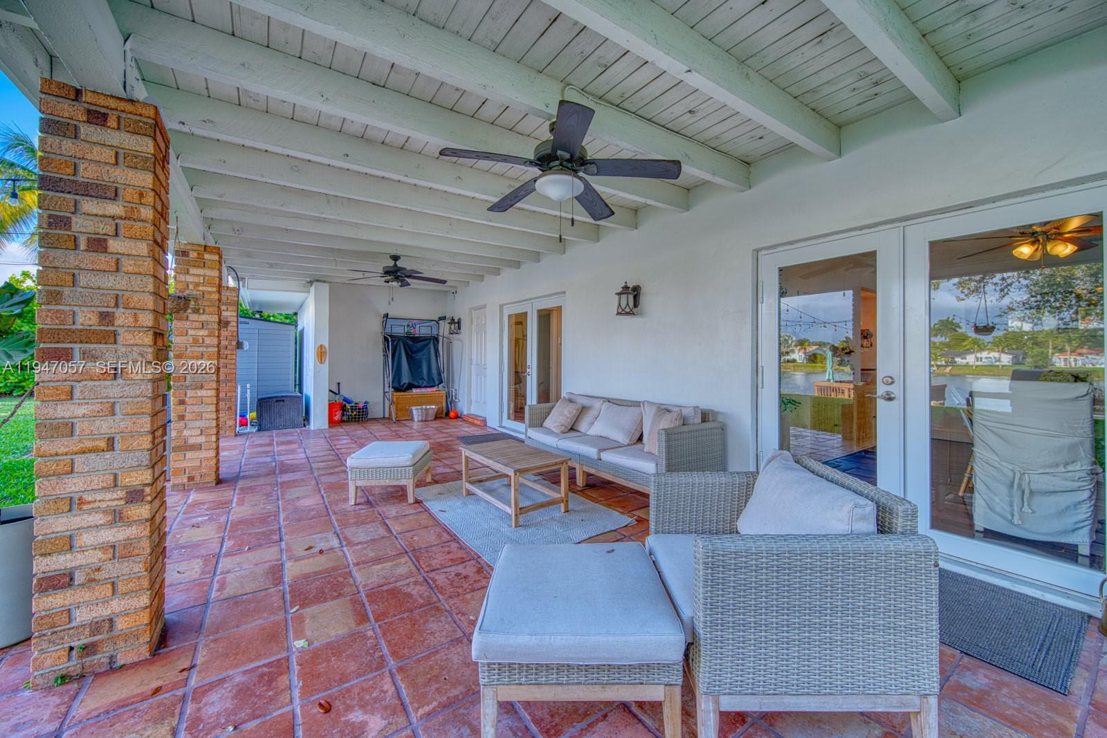 12620 Southwest 114th Avenue Miami, FL 33176 - Photo 28 of 37 a living room with furniture