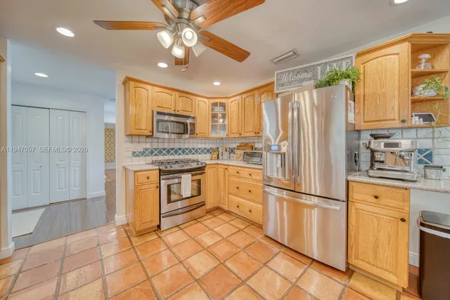 $6,000 | 12620 Southwest 114th Avenue, Miami, FL 33176