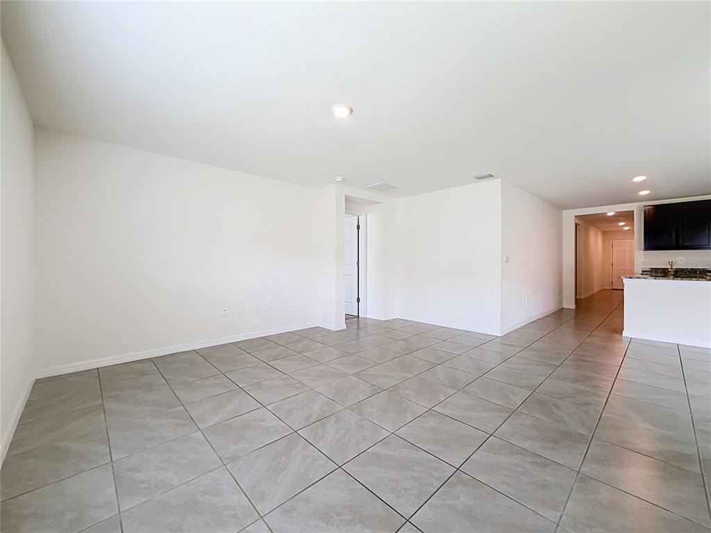 6698 Southeast 3rd Loop Ocala, FL 34472 - Photo 30 of 43