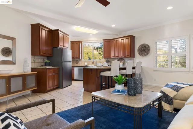 $1,095,000 | 5668 Buena Vista Avenue, Oakland, CA 94618