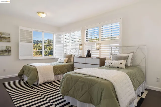 $1,095,000 | 5668 Buena Vista Avenue, Oakland, CA 94618