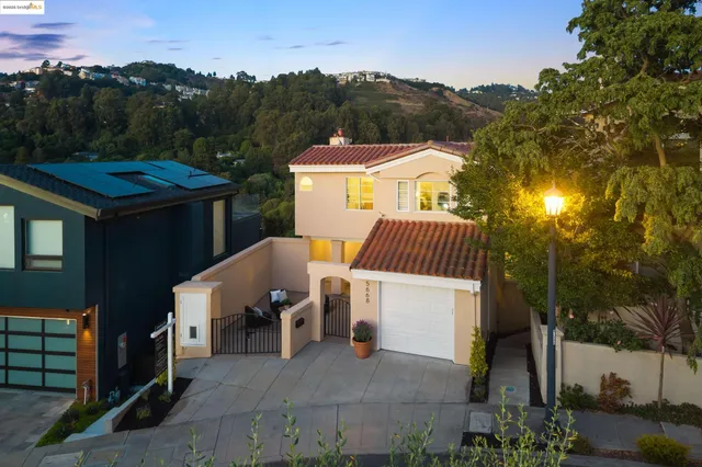 $1,095,000 | 5668 Buena Vista Avenue, Oakland, CA 94618