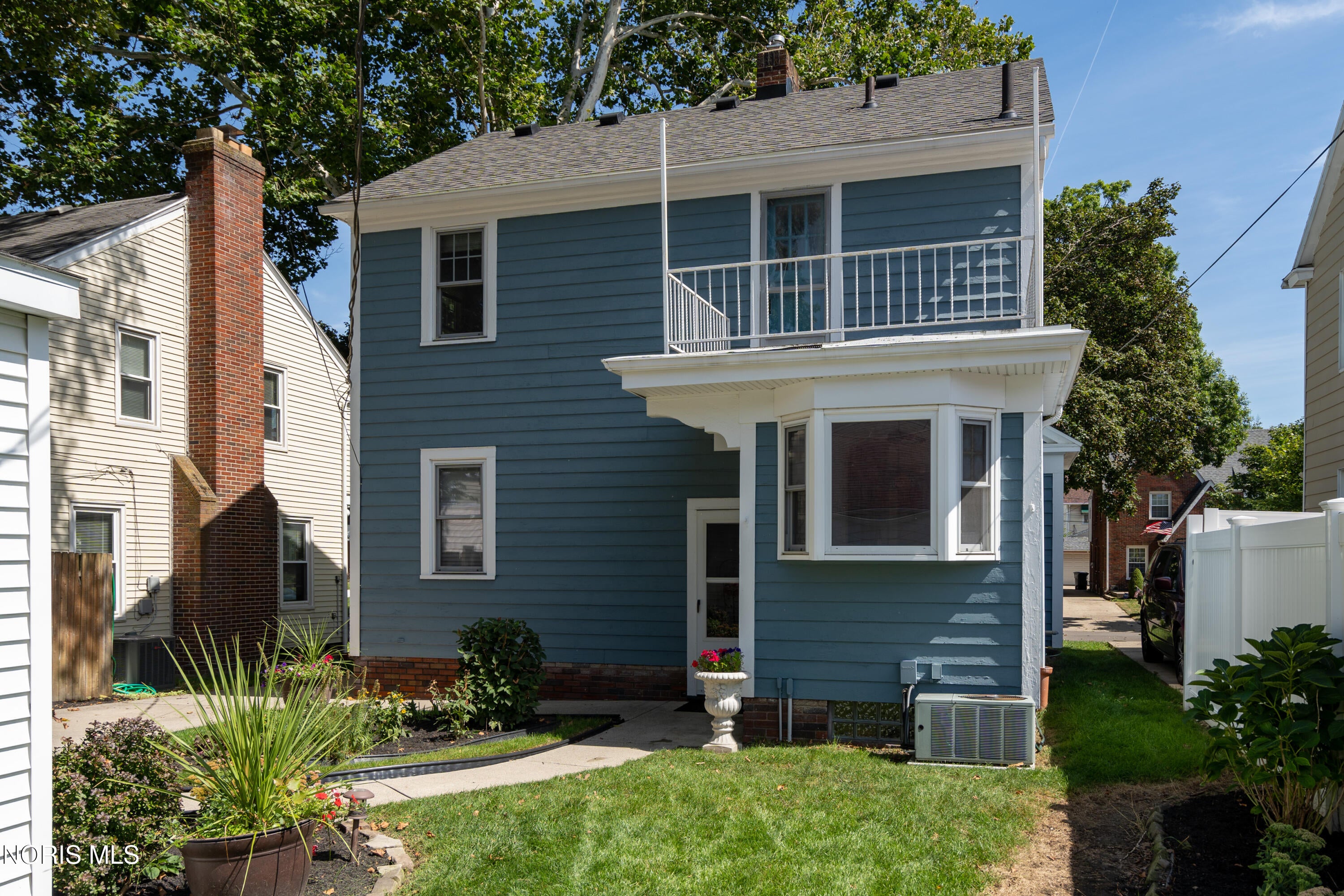 3827 Bowen Road Toledo, OH 43613 - Photo 4 of 38 Gallery Image 4