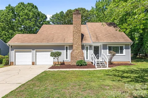 $525,000 | 9526 Fairway Ridge Road, Charlotte, NC 28277