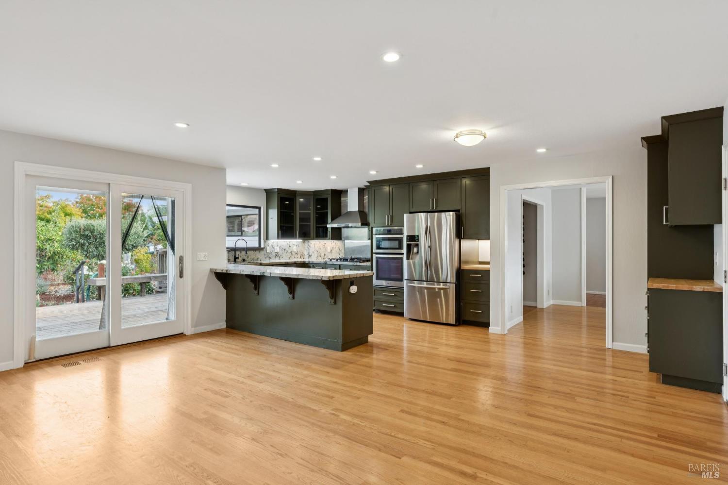 19060 Robinson Road Sonoma, CA 95476 - Photo 11 of 37 Gallery Image 11