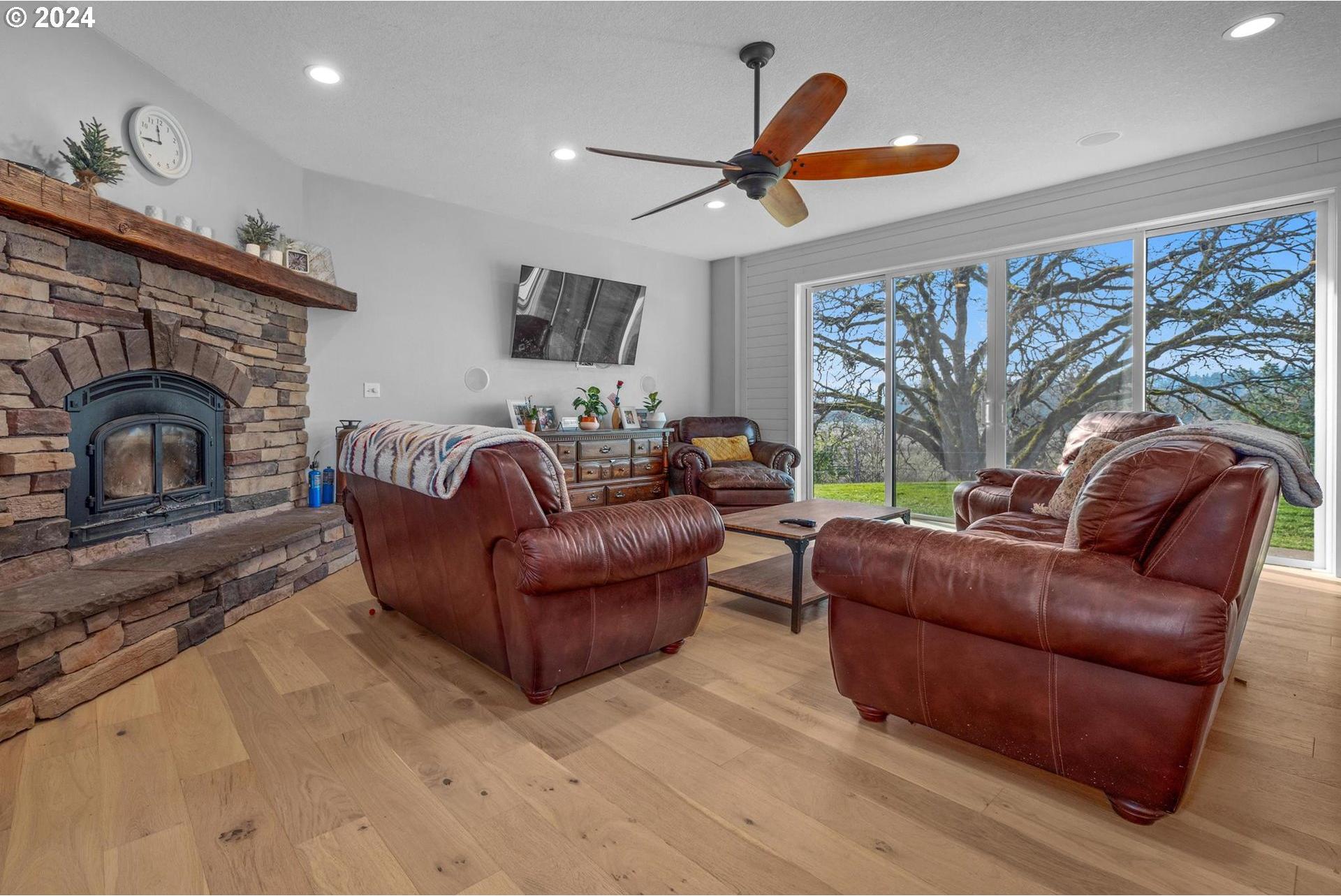 33020 South Dickey Prairie Road Molalla, OR 97038 - Photo 16 of 48 Gallery Image 16
