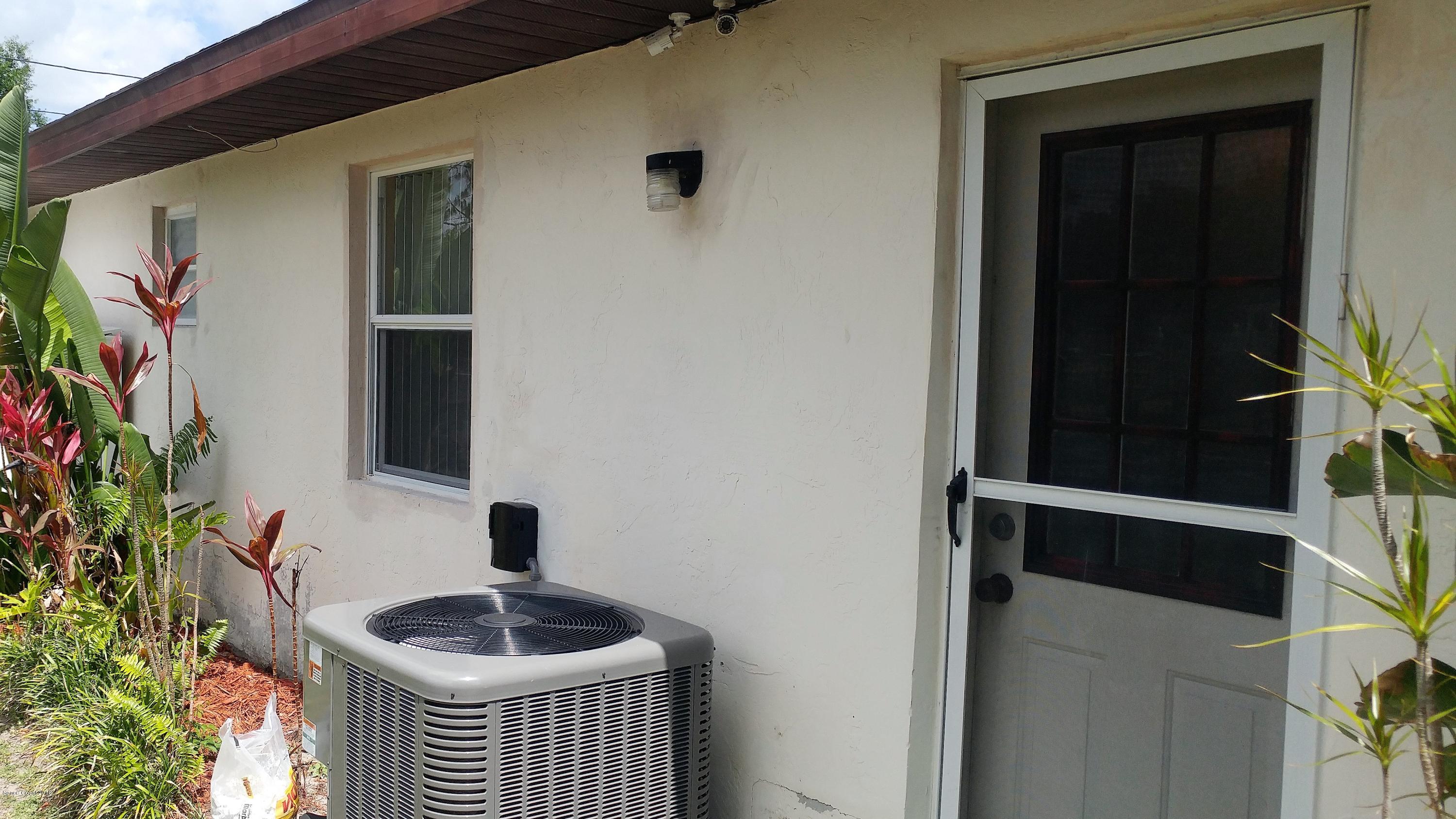 826 Cochran Road Southeast Palm Bay, FL 32909 - Photo 11 of 31 0501181157