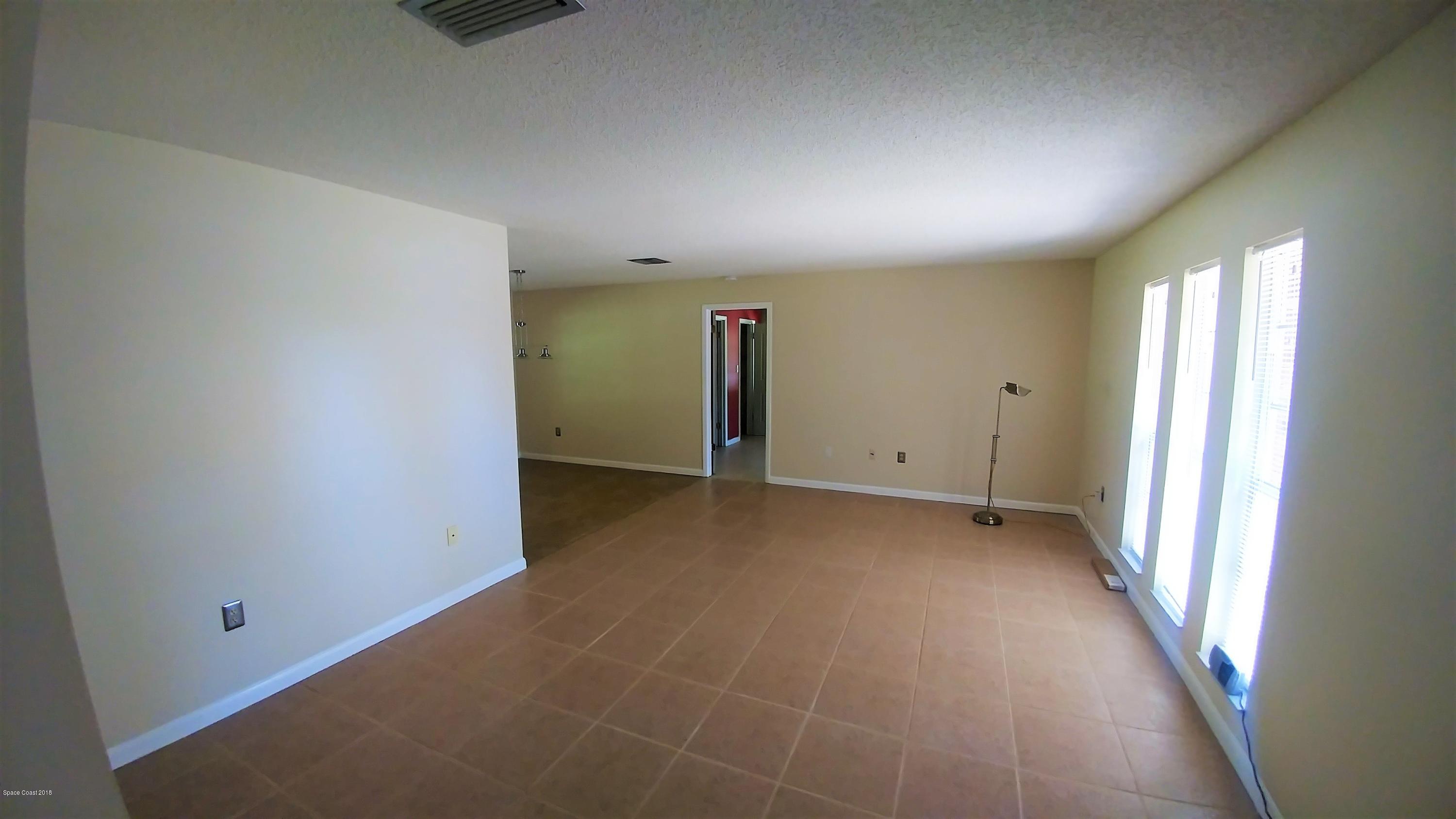826 Cochran Road Southeast Palm Bay, FL 32909 - Photo 14 of 31 0501181217