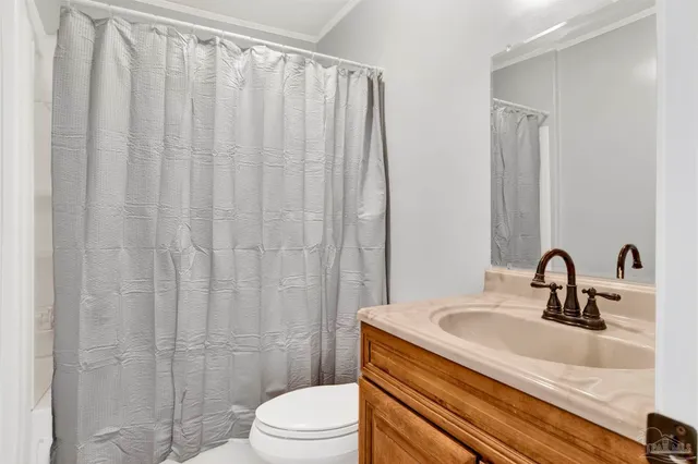 $180,000 | 21 North Harris Street, Pensacola, FL 32507