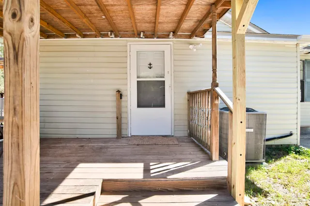 $180,000 | 21 North Harris Street, Pensacola, FL 32507