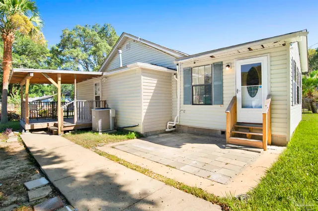 $180,000 | 21 North Harris Street, Pensacola, FL 32507