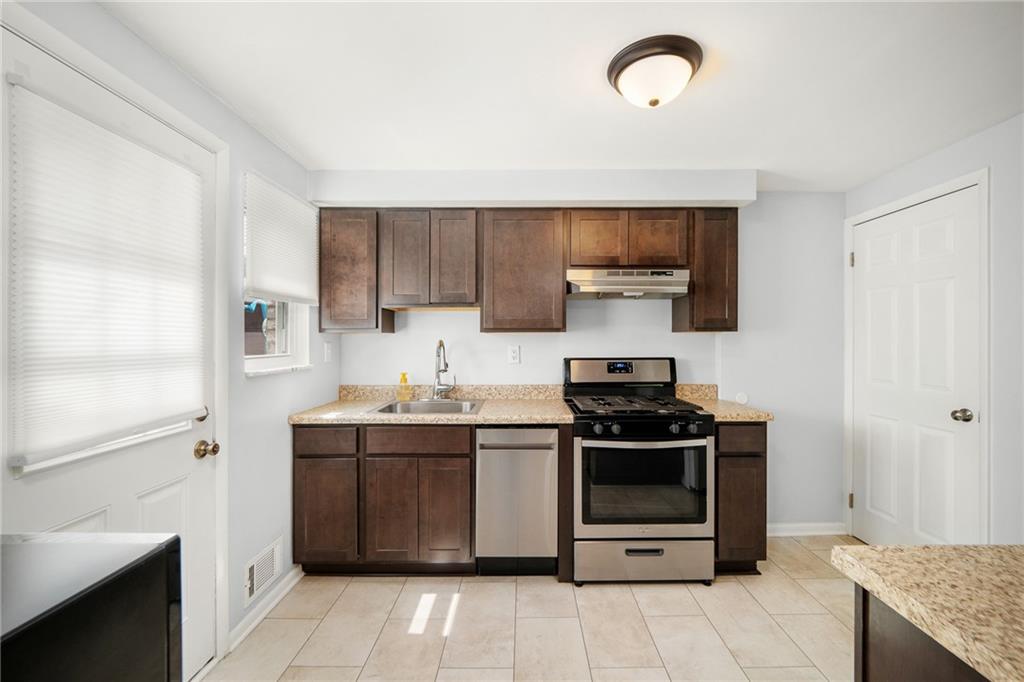 1685 Brodhead Road, Unit 3 Coraopolis, PA 15108 - Photo 7 of 14 Gallery Image 7