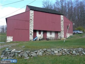 19 Day Road Fleetwood, PA 19522 - Photo 3 of 12 Barn