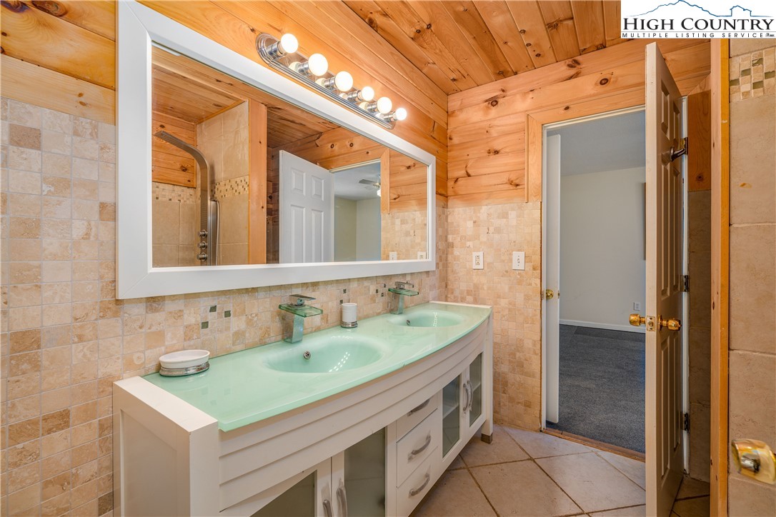 104 Whipporwill Way Road Beech Mountain, NC 28604 - Photo 15 of 45 Gallery Image 15